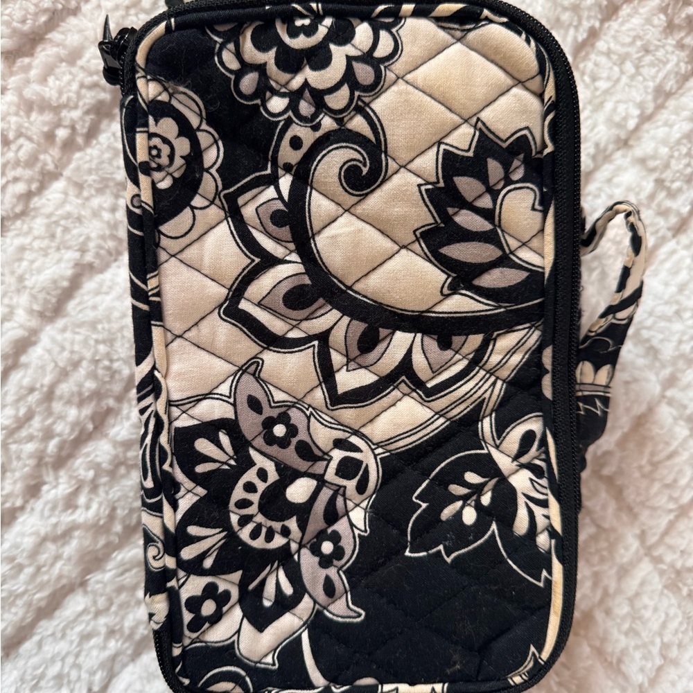 Vera Bradley Travel Organizer – Black & Cream Floral